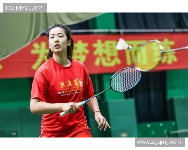 重庆羽毛球队实力解析：探索这支队伍的训练与比赛背后的故事与成就